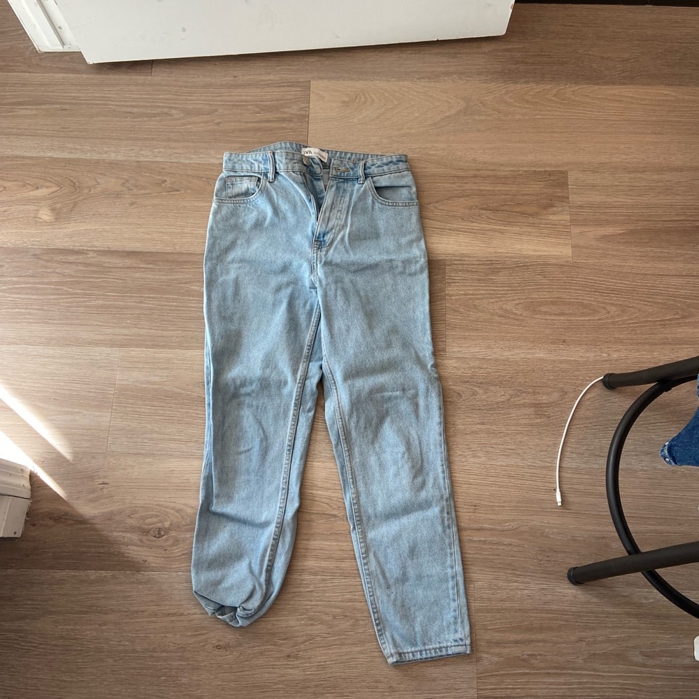 Zara jeans size 4!